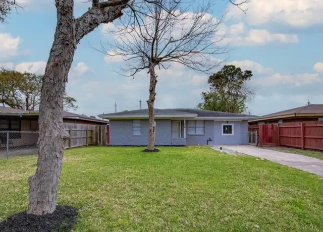 Property at 2821 1st Ave N, Texas City, TX, 77590, 3 beds, 1 bath, [object Object]