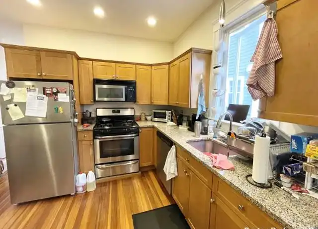 Property at 24 Edison Grn, Boston, MA, 02125, 3 beds, 1 bath, [object Object]