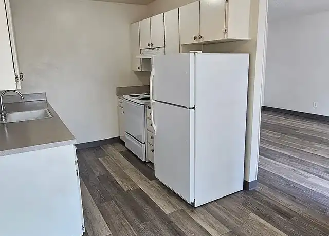 Property at S815 - Star Apartments - 815 SE 223rd Ave, Gresham, OR, 97030, 2 beds, 1 bath, [object Object]