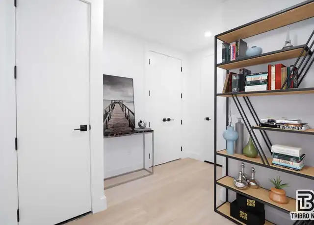 Property at 1042 President St Unit 3H, Brooklyn, NY, 11225, 2 beds, 1 bath, [object Object]