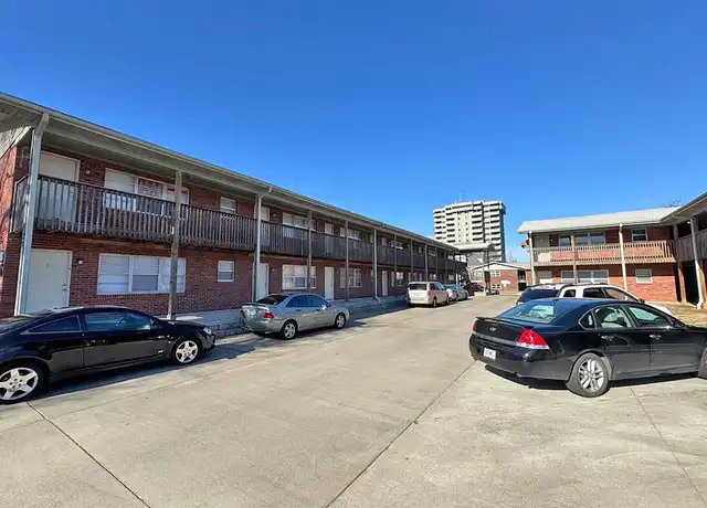 Property at Embassy Apartments - 927 E Elm St, Springfield, MO, 65806, 1 bed, 1 bath, [object Object]