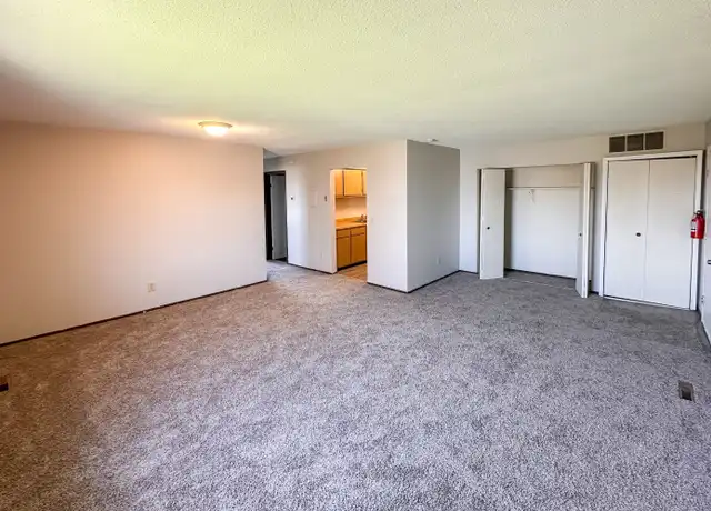 Property at 5534 W Michigan Ave, Kalamazoo, MI, 49009, 2 beds, 1 bath, [object Object]