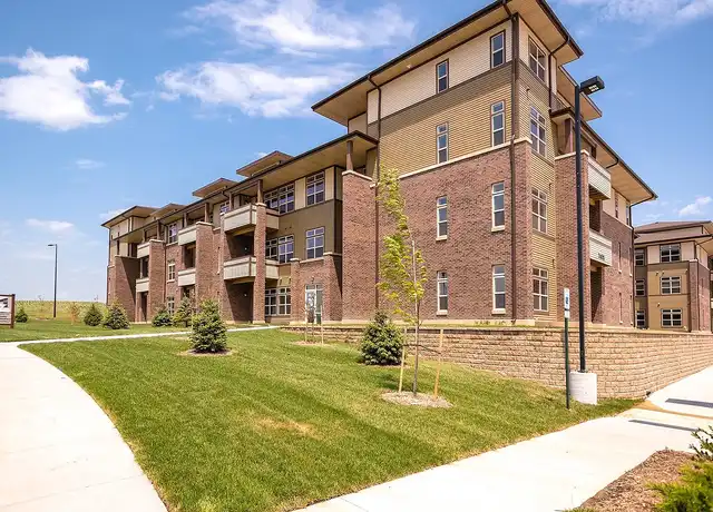 Property at Brookside Apartments - 7300 Tallgrass Pkwy, Lincoln, NE, 68521, 0-2 beds, 1-2 bath, [object Object]