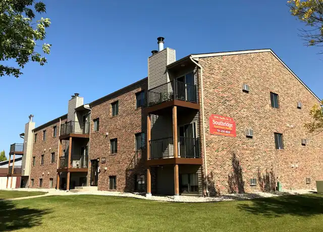 Property at 2626 Pacific Dr S, Fargo, ND, 58103, 2 beds, 1 bath, [object Object]
