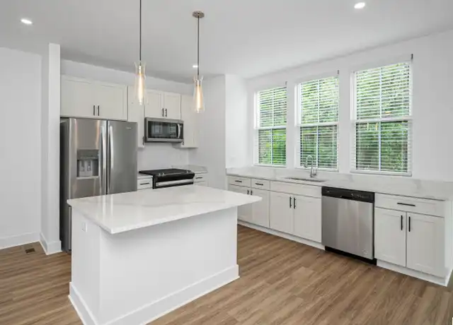 Property at 2468 18th St S Unit 2468, Homewood, AL, 35209, 1 bed, 1.5 baths, [object Object]