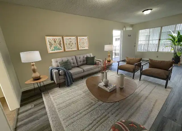 Property at 460 W. Doran St. Glendale CA - 460 W Doran St, Glendale, CA, 91203, 2 beds, 1 bath, [object Object]