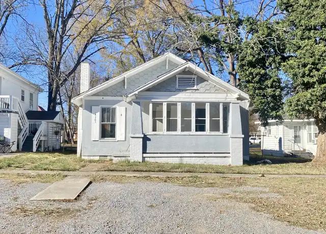Property at 205 E Lauderdale St, Tullahoma, TN, 37388, 2 beds, 1 bath, [object Object]