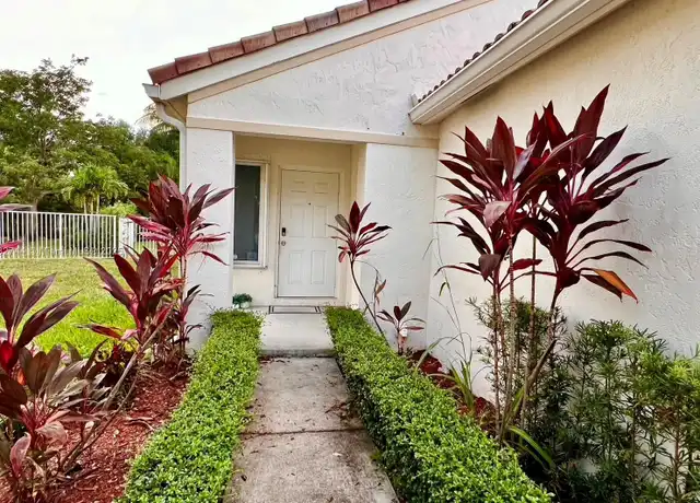 Property at 4280 Ironwood Ct, Weston, FL, 33331, 3 beds, 2 baths, [object Object]