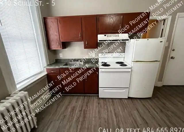 Property at 830 Scull St Unit 5, Lebanon, PA, 17046, 1 bed, 1 bath, [object Object]