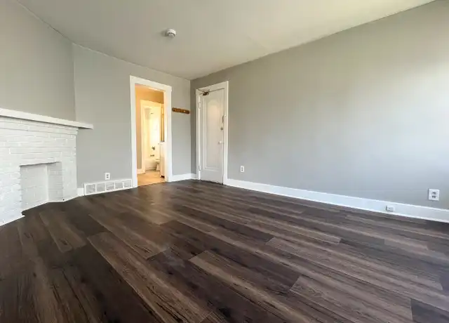 Property at 242 Delaware Rd Unit 9, Kenmore, NY, 14217, 2 beds, 1 bath, [object Object]