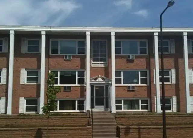 Photo of 595 Minnehaha Ave E, Saint Paul, MN 55130