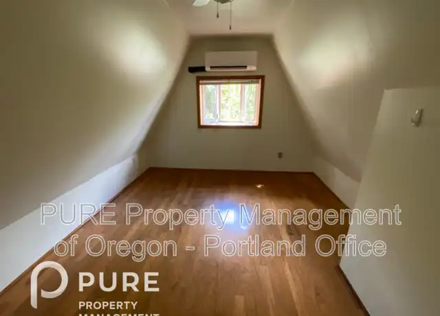 Property at 10321 NE Oregon St Unit B, Portland, OR, 97220, 2 beds, 1 bath, [object Object]