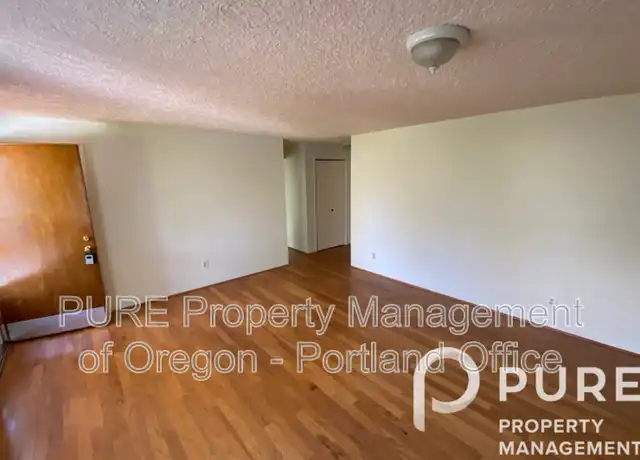 Property at 10321 NE Oregon St Unit B, Portland, OR, 97220, 2 beds, 1 bath, [object Object]