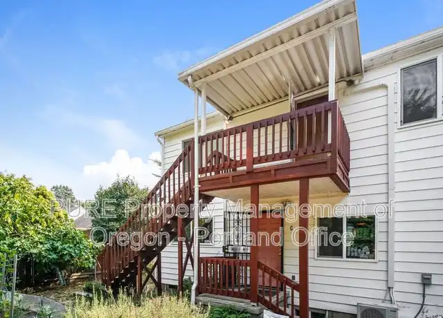 Property at 10321 NE Oregon St Unit B, Portland, OR, 97220, 2 beds, 1 bath, [object Object]