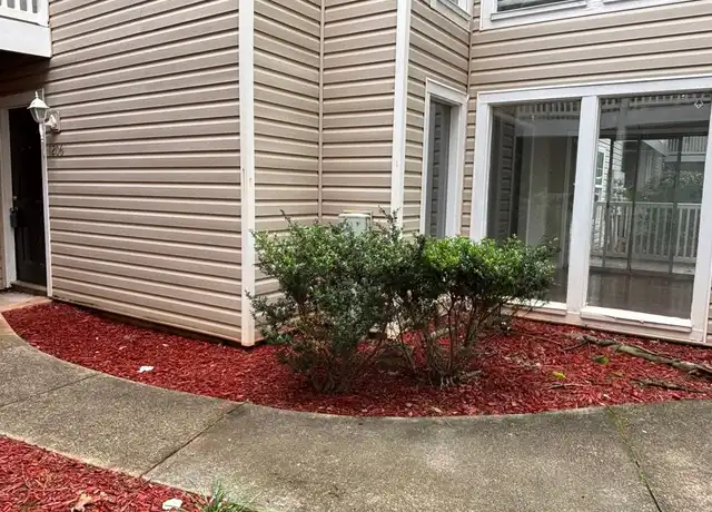 Property at 1206 Augusta Dr SE, Marietta, GA, 30067, 3 beds, 2 baths, [object Object]