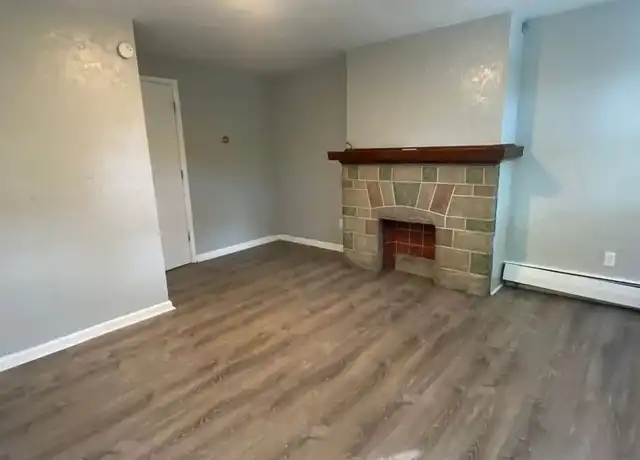 Property at 1511 Hatteras St Unit 1511 Hatteras First Floor, Pittsburgh, PA, 15212, 1 bed, 1 bath, [object Object]
