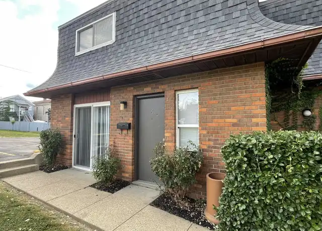 Property at 816 Orchard St Unit 6, Zanesville, OH, 43701, 1 bed, 1 bath, [object Object]