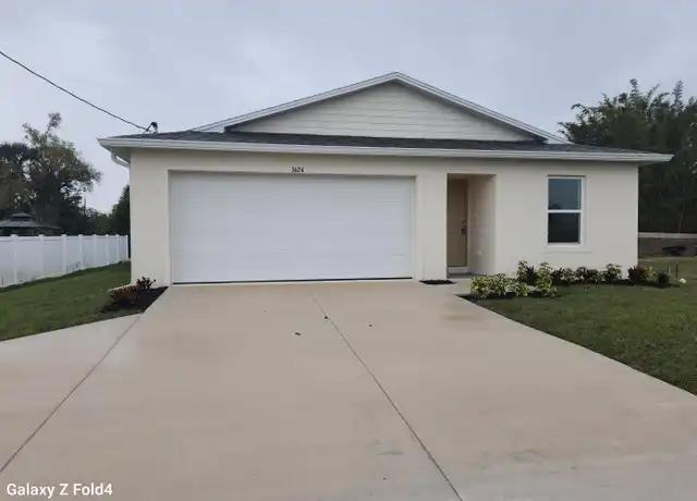 Property at 3424 E Gator Cir, Cape Coral, FL, 33909, 3 beds, 2 baths, [object Object]