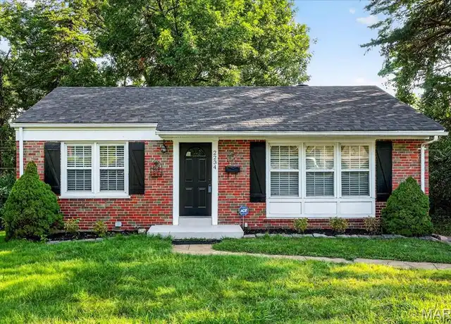 Property at 2234 Helen Ave, Saint Louis, MO, 63144, 2 beds, 1 bath, [object Object]