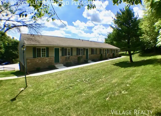 Property at 601 Country Club Rd Unit C, Red Lion, PA, 17356, 2 beds, 1 bath, [object Object]