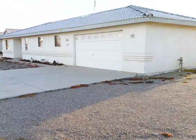 Property at 2431 Pima Dr S, Lake Havasu City, AZ, 86403, 3 beds, 2 baths, [object Object]