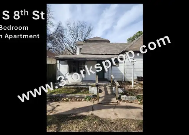 Property at 409 S 8th St, Muskogee, OK, 74401, 2 beds, 1 bath, [object Object]