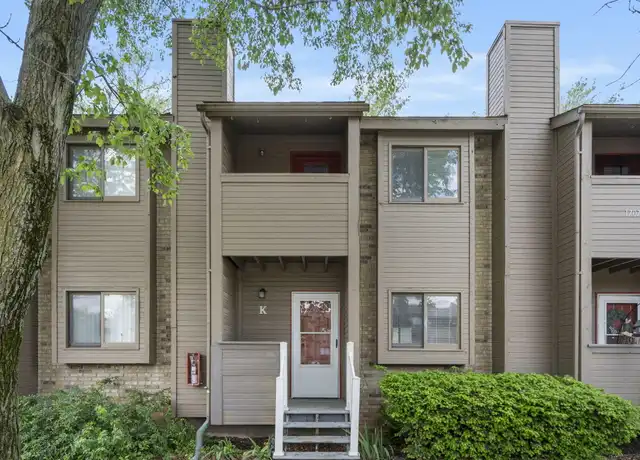 Property at 1707 E Walnut Lawn St, Springfield, MO, 65804, 3 beds, 2 baths, [object Object]