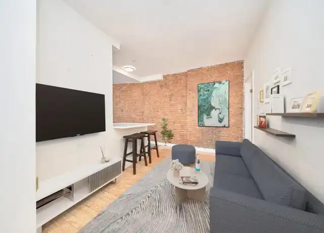 Property at 313 E 95th St, New York, NY, 10128, 2 beds, 1 bath, [object Object]