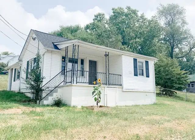 Property at 1100 Montgomery St, Christiansburg, VA, 24073, 2 beds, 1 bath, [object Object]