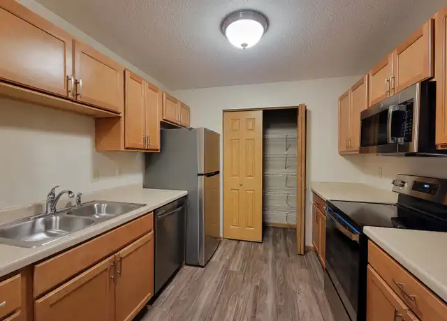Property at 508 4th St SW Unit 405, Rochester, MN, 55902, 2 beds, 1 bath, [object Object]