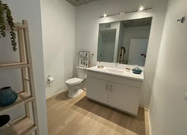 Property at 1450 S Wabash Ave, Chicago, IL, 60605, 2 beds, 2 baths, [object Object]