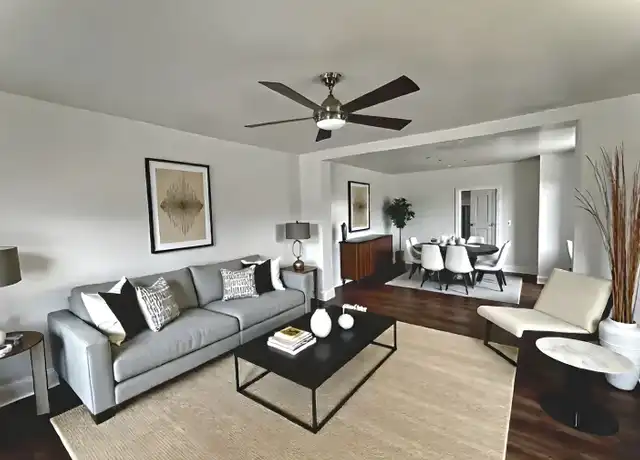 Property at 752 S Hanover St, Elizabethtown, PA, 17022, 3 beds, 1 bath, [object Object]