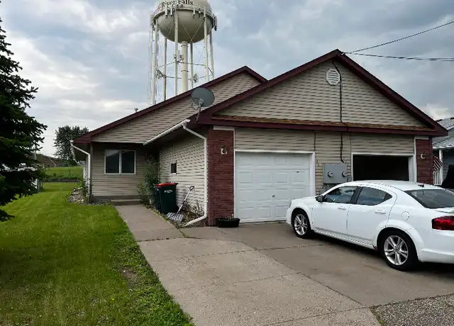 Property at 186 Broadway St, River Falls, WI, 54022, 3 beds, 1 bath, [object Object]