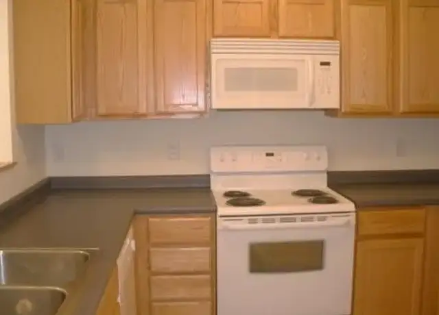 Photo of 1360 Main St, Tewksbury, MA 01876