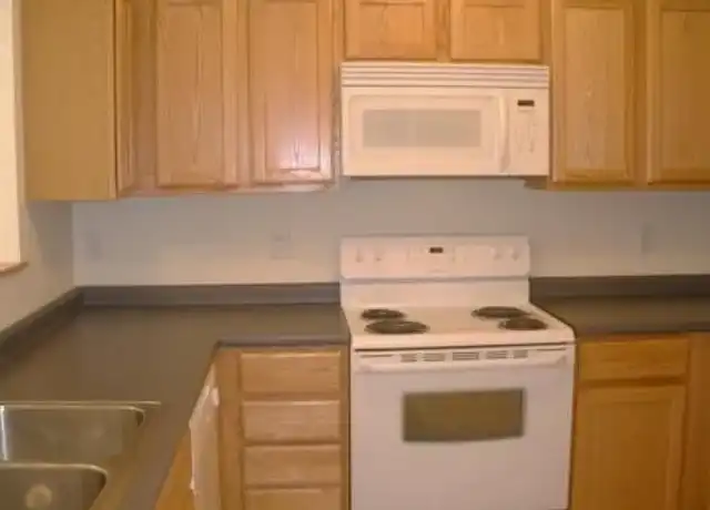 Property at Fahey Place Apartments - 1360 Main St, Tewksbury, MA, 01876, 2 beds, 2 baths, [object Object]