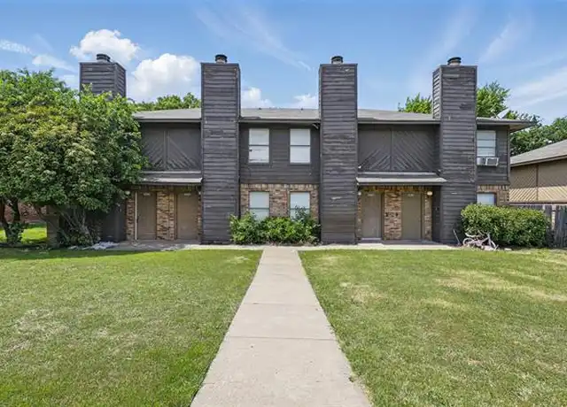 Property at 3822 Coates Cir, Benbrook, TX, 76116, 2 beds, 1.5 baths, [object Object]