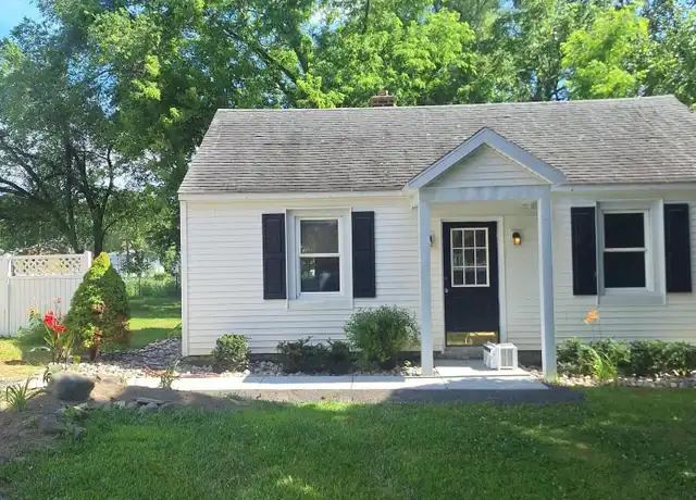 Property at 2A Hillview Ave, Rensselaer, NY, 12144, 2 beds, 1 bath, [object Object]