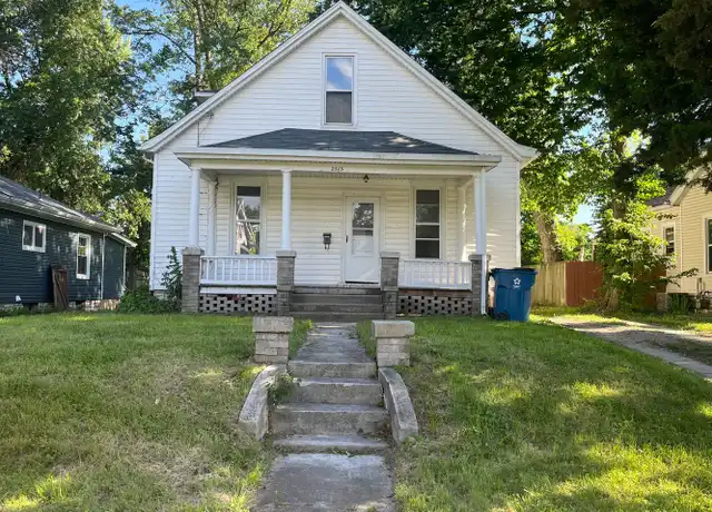 Property at 2515 Sanford Ave, Alton, IL, 62002, 2 beds, 2 baths, [object Object]