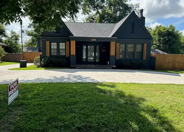 Property at 1307 N Main St, Temple, TX, 76501, 4 beds, 3 baths, [object Object]