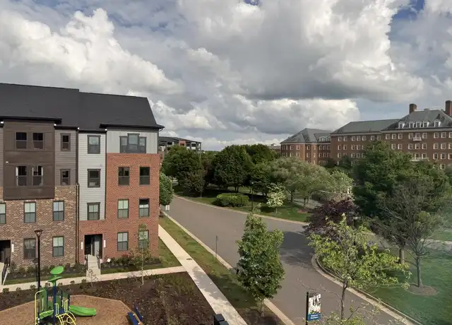 Property at 14596 George Carter Way, Chantilly, VA, 20151, 1 bed, 1.5 baths, [object Object]