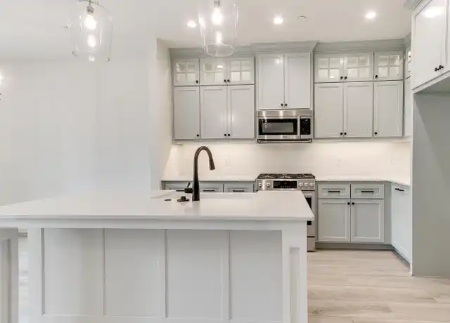 Property at 736 Harbor Town Dr, Edmond, OK, 73034, 3 beds, 2.5 baths, [object Object]
