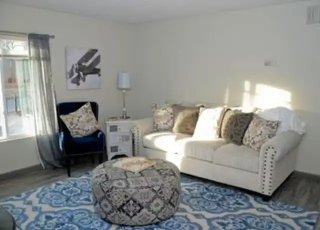 Property at 7436 NW 10th St, Oklahoma City, OK, 73127, 3 beds, 2 baths, [object Object]