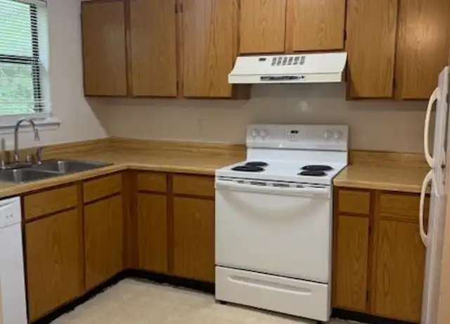 Property at 203 Valencia Dr Unit 159H, Jacksonville, NC, 28546, 2 beds, 1 bath, [object Object]