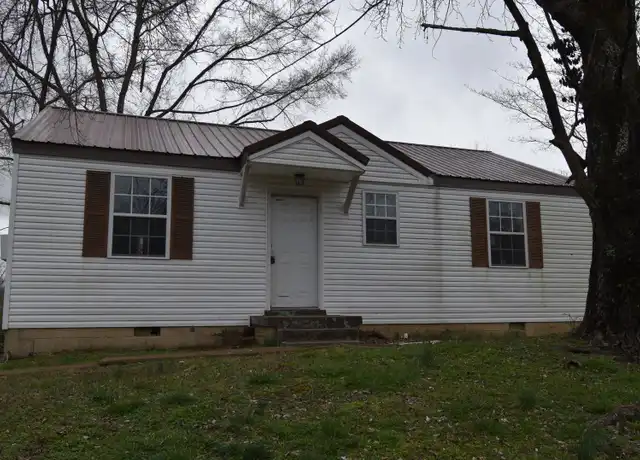 Property at 948 E Happy Hollow Dr, Clarksville, TN, 37040, 3 beds, 1 bath, [object Object]