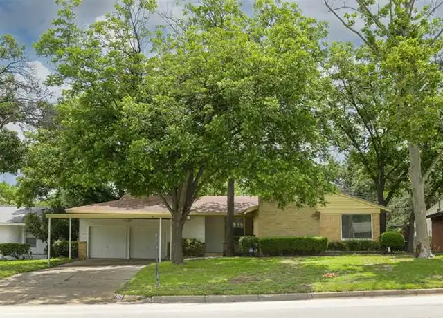 Property at 4825 Trail Lake Dr, Fort Worth, TX, 76133, 3 beds, 2 baths, [object Object]