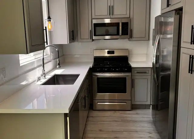 Property at 7681 Ellis Ave Unit C, Huntington Beach, CA, 92648, 2 beds, 1.5 baths, [object Object]