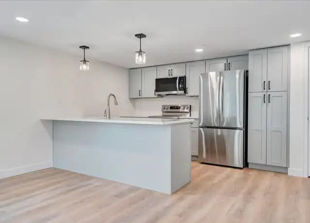 Property at 528 E Cleveland Ave Unit 7, Vinton, VA, 24179, 1 bed, 1 bath, [object Object]