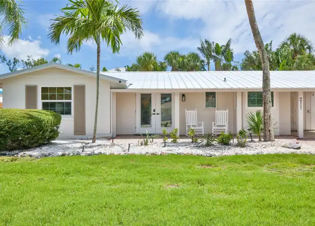 Property at 211 Island Cir, Sarasota, FL, 34242, 3 beds, 2 baths, [object Object]