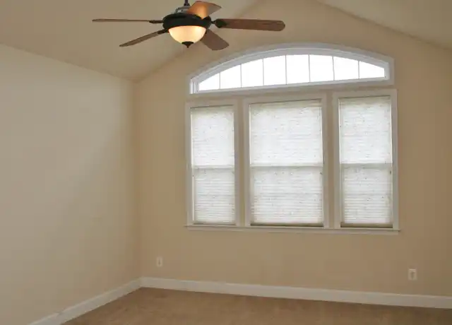 Property at 13882 Greendale Dr #43, Woodbridge, VA, 22191, 3 beds, 3.5 baths, [object Object]