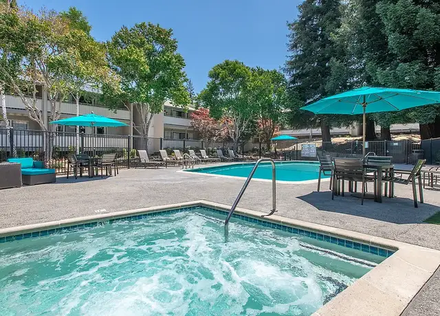 Photo of 1076 Carol Ln, Lafayette, CA 94549